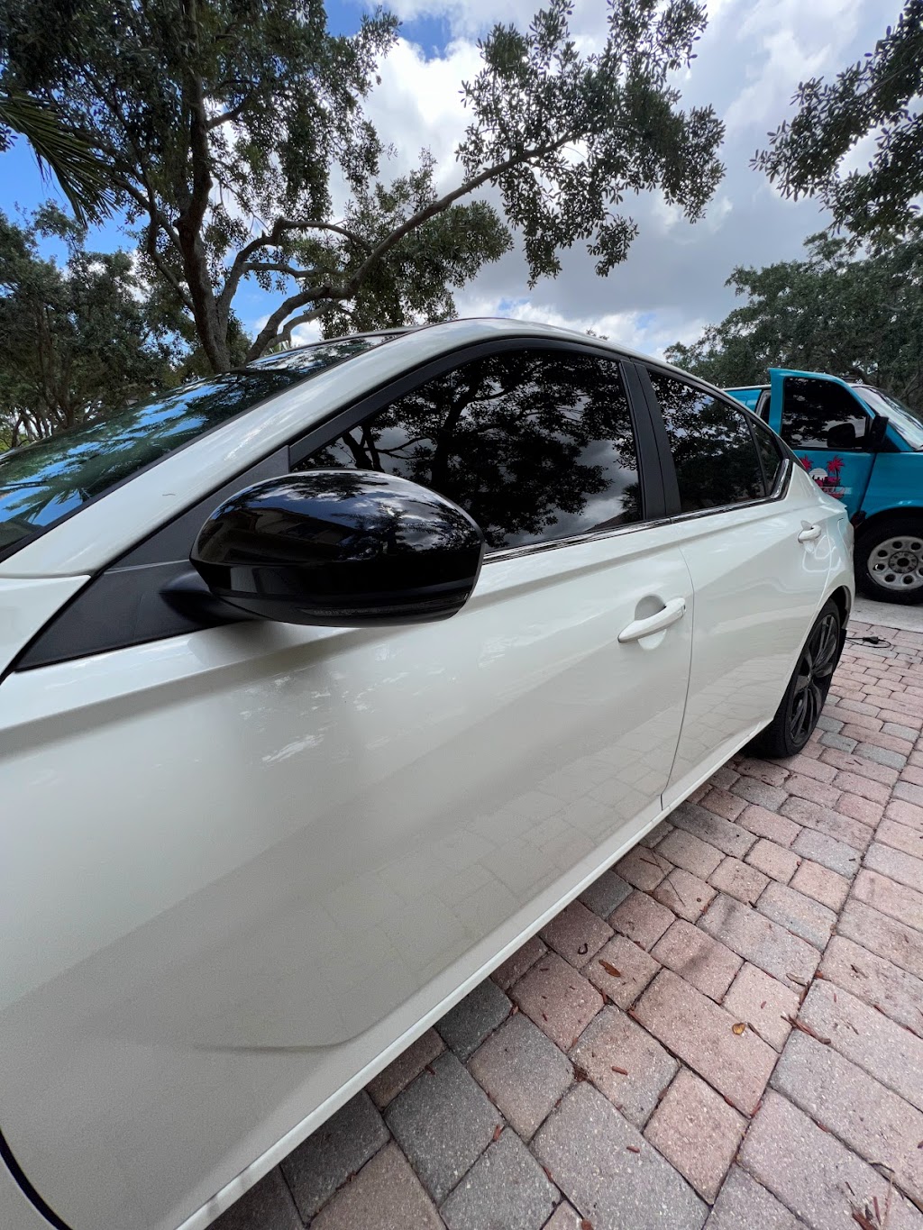 Coast2CoastWindowTinting llc | 2648 Nassau Dr, Miramar, FL 33023, USA | Phone: (954) 982-3621