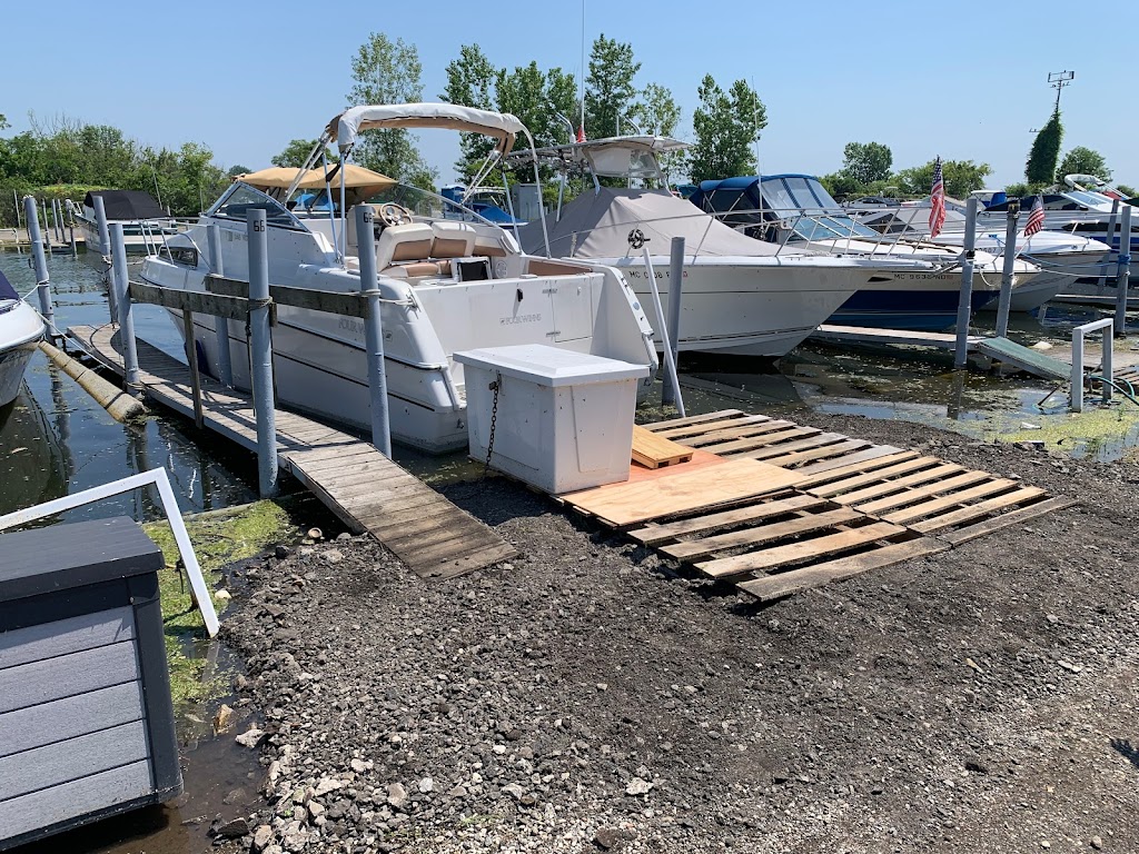 Velger Boat Harbor | 36070 Jefferson Ave, Harrison Twp, MI 48045, USA | Phone: (586) 463-0155