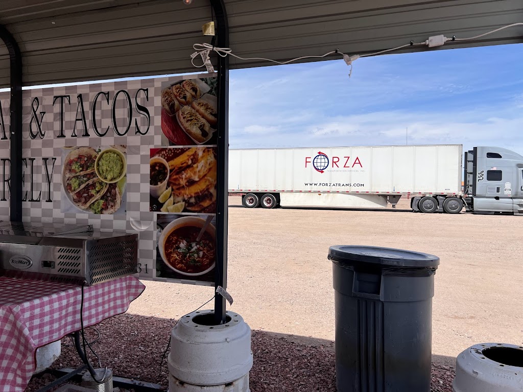 Pupusas & Tacos Arely taco truck | 610 S Sunshine Blvd, Eloy, AZ 85131, USA | Phone: (520) 280-8149