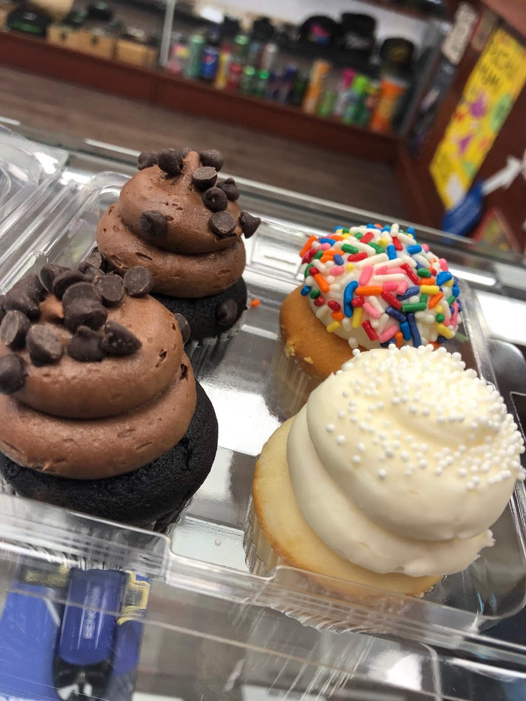 Gigis Cupcakes | 1151 E US Hwy 377 #105, Granbury, TX 76048, USA | Phone: (682) 936-2293