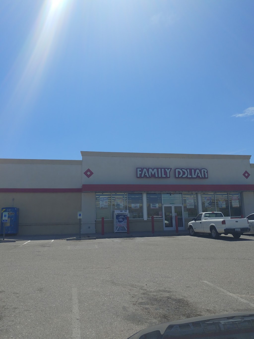 Family Dollar | 34150 Old Black Canyon Hwy, Black Canyon City, AZ 85324, USA | Phone: (480) 808-3816