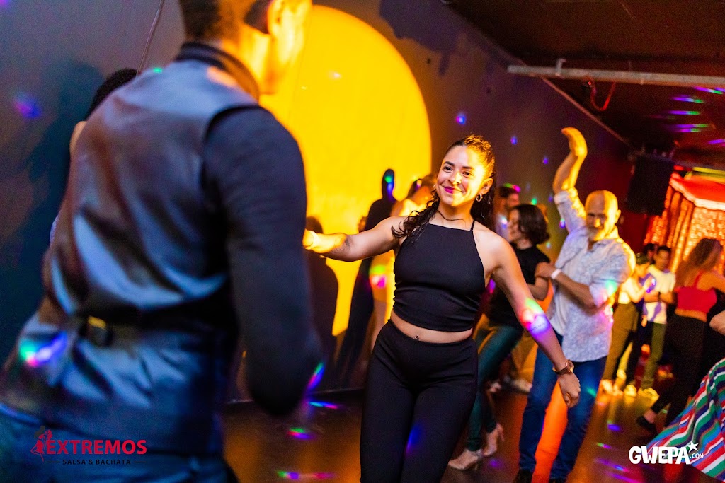 Extremos Salsa & Bachata | Admiraal de Ruijterweg 21, 1057 JT Amsterdam, Netherlands | Phone: 06 21654818