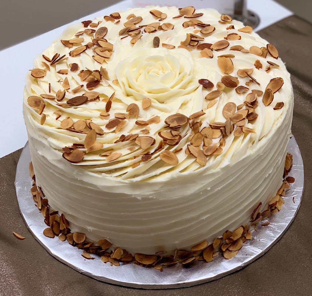 Le Petit Gateau | 1025 W Main St, Carmel, IN 46032, USA | Phone: (317) 408-5500