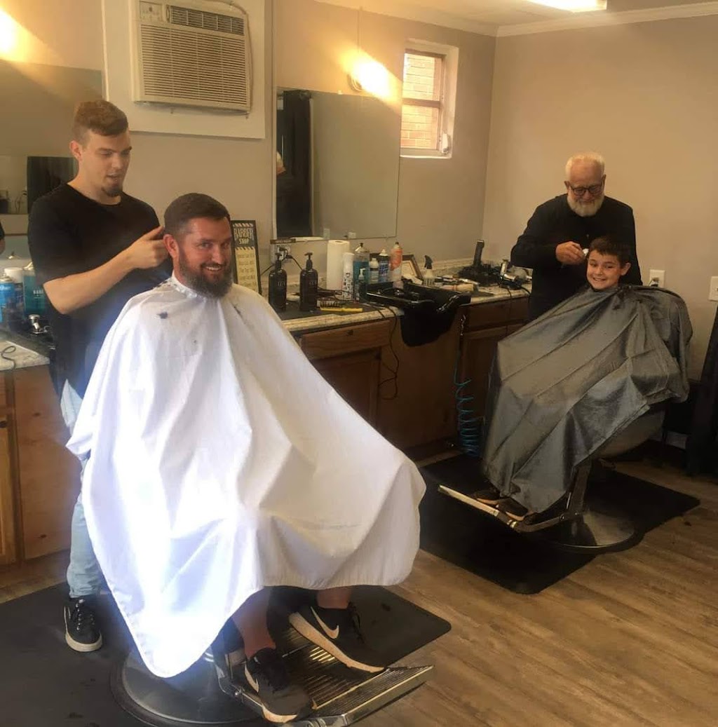 Clippers Barbershop | 205 W Stanly St, Stanfield, NC 28163, USA | Phone: (704) 560-4020