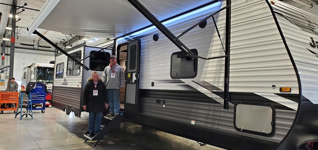 General RV Center | 8665 Dixie Hwy, Village of Clarkston, MI 48348, USA | Phone: (248) 886-0015