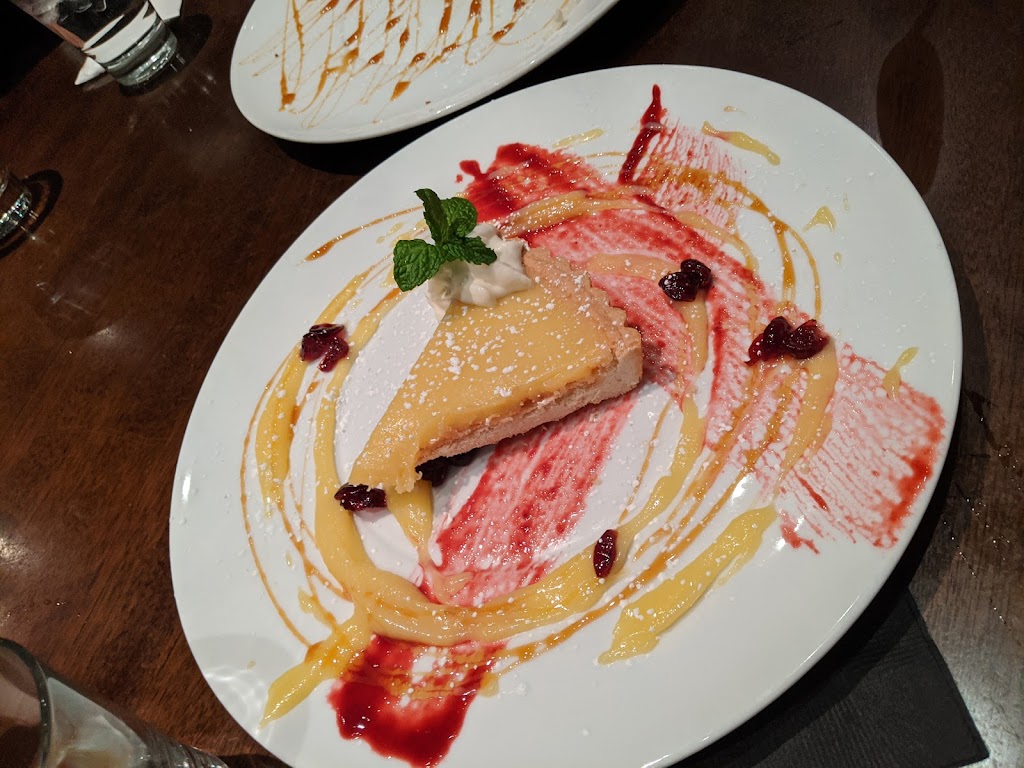 Montrose Town Kitchen & Grill | 2276 Honolulu Ave, Montrose, CA 91020, USA | Phone: (818) 248-1881