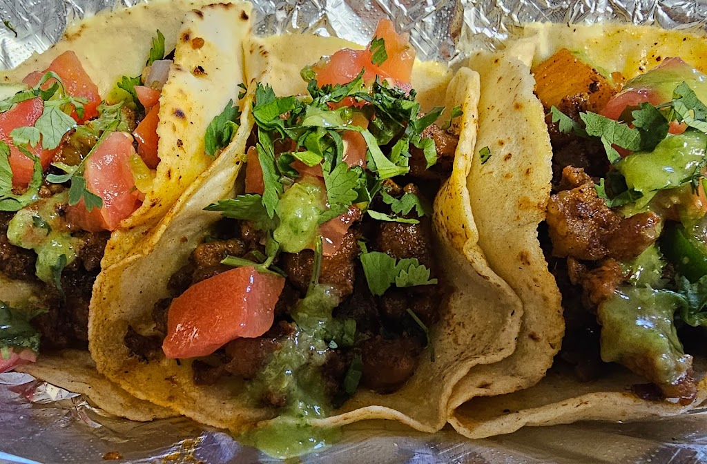 Taqueria el goldo | 2526 E Main St, Lakeland, FL 33801, USA | Phone: (863) 500-9699