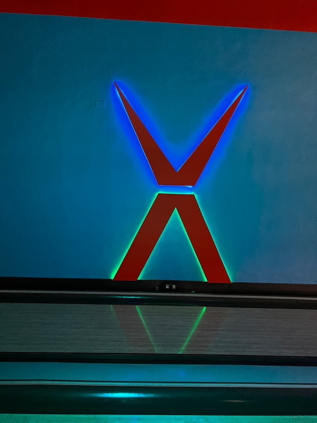 Apex Entertainment Albany | 1 Crossgates Mall Rd, Albany, NY 12203, USA | Phone: (518) 426-8666