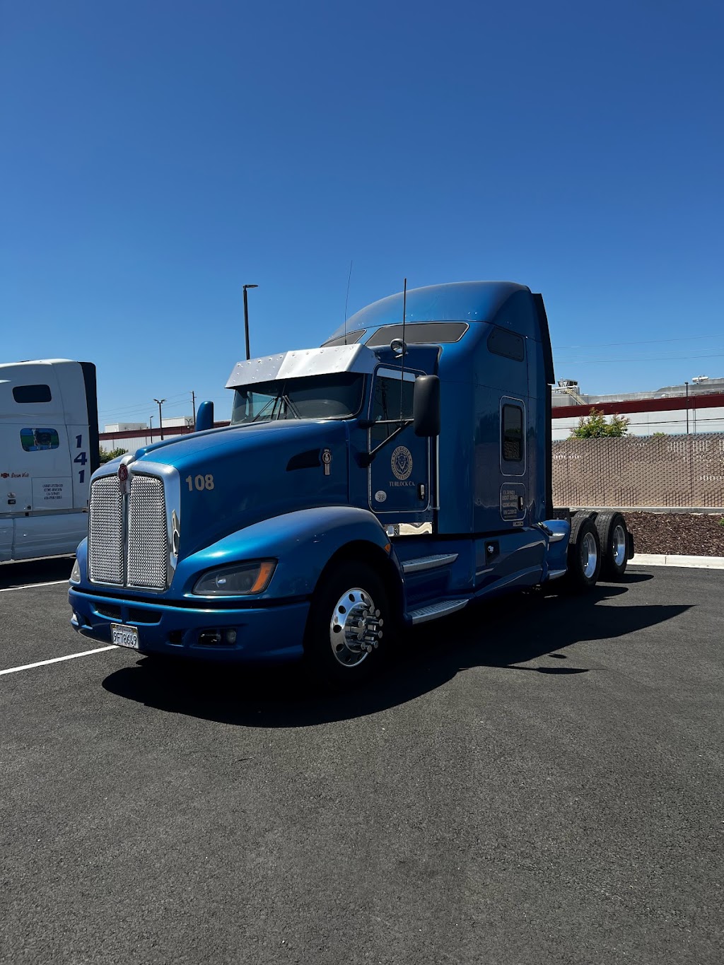 Semiyard Truck Parking | 1037 S Kilroy Rd, Turlock, CA 95380, USA | Phone: (916) 755-0085