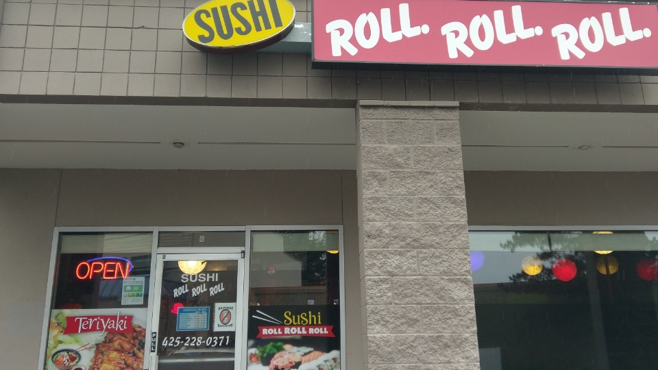 Sushi Roll Roll Roll | 1630 Duvall Ave NE #G, Renton, WA 98059, USA | Phone: (425) 228-0371