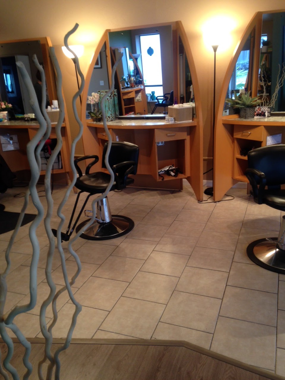 Absolute Hair | 7439 Beverly Blvd, Everett, WA 98203, USA | Phone: (425) 513-2227