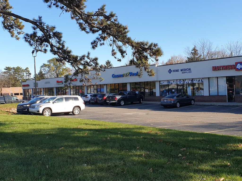 Mancinos Pizza & Grinders | 2883 Carpenter Rd, Ann Arbor, MI 48108, USA | Phone: (734) 677-3655