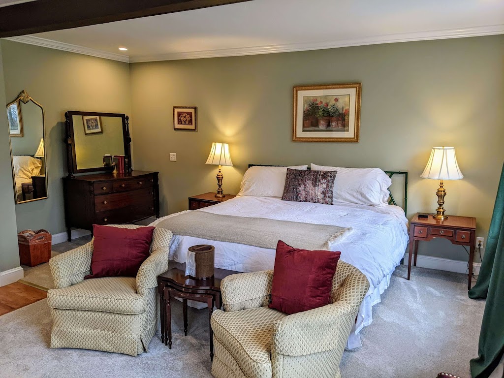 Stanton House Inn | 76 Maple Ave, Greenwich, CT 06830, USA | Phone: (203) 869-2110