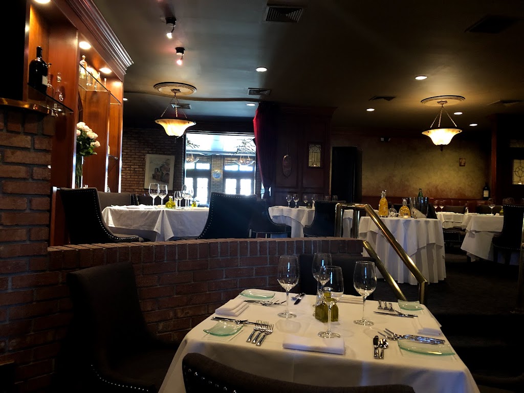 Cafe Cortina | 30715 W 10 Mile Rd, Farmington Hills, MI 48336, USA | Phone: (248) 474-3033