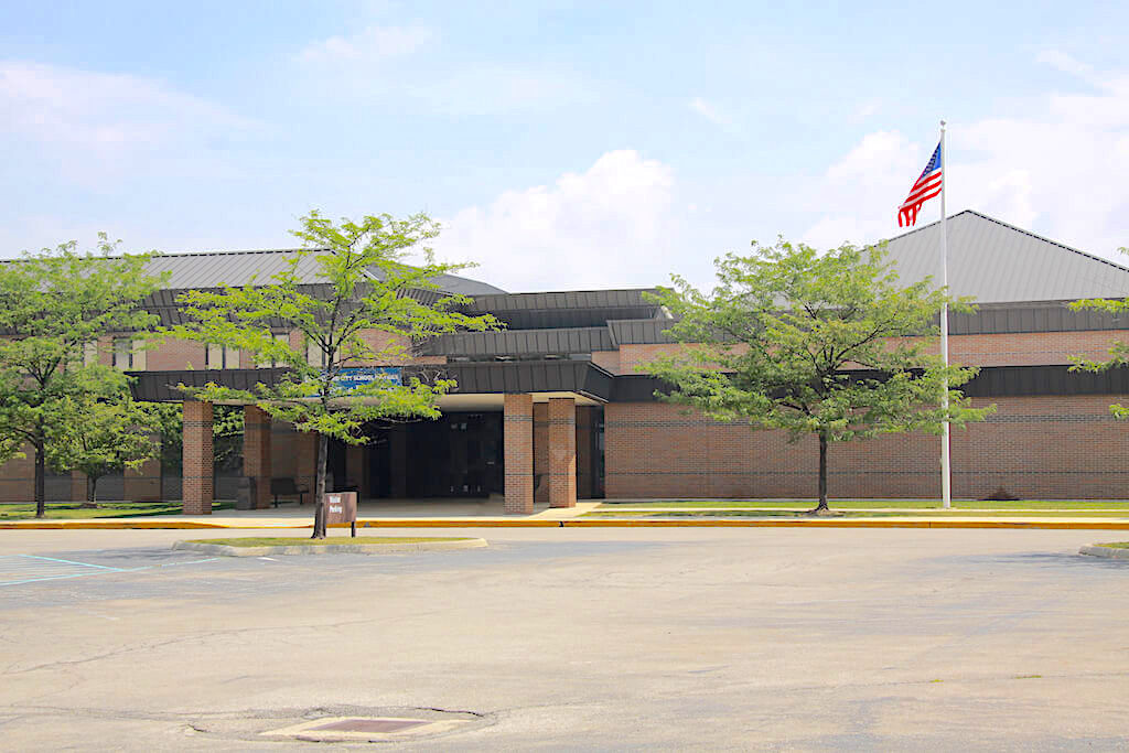 Hilliard Heritage Middle School | 5670 Scioto Darby Rd, Hilliard, OH 43026, USA | Phone: (614) 921-7500