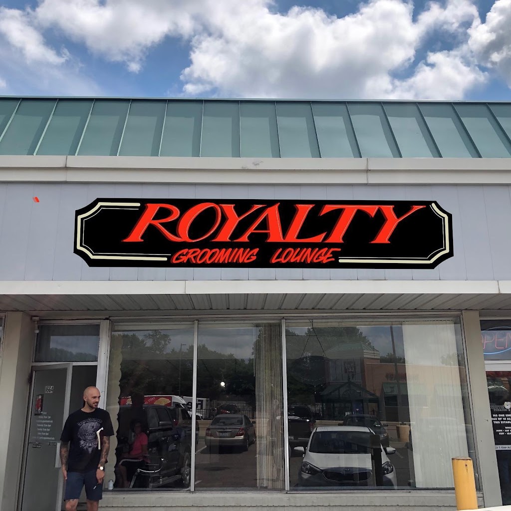 Royalty Grooming Lounge | 2966 White Bear Ave, Maplewood, MN 55109, USA | Phone: (651) 249-7662