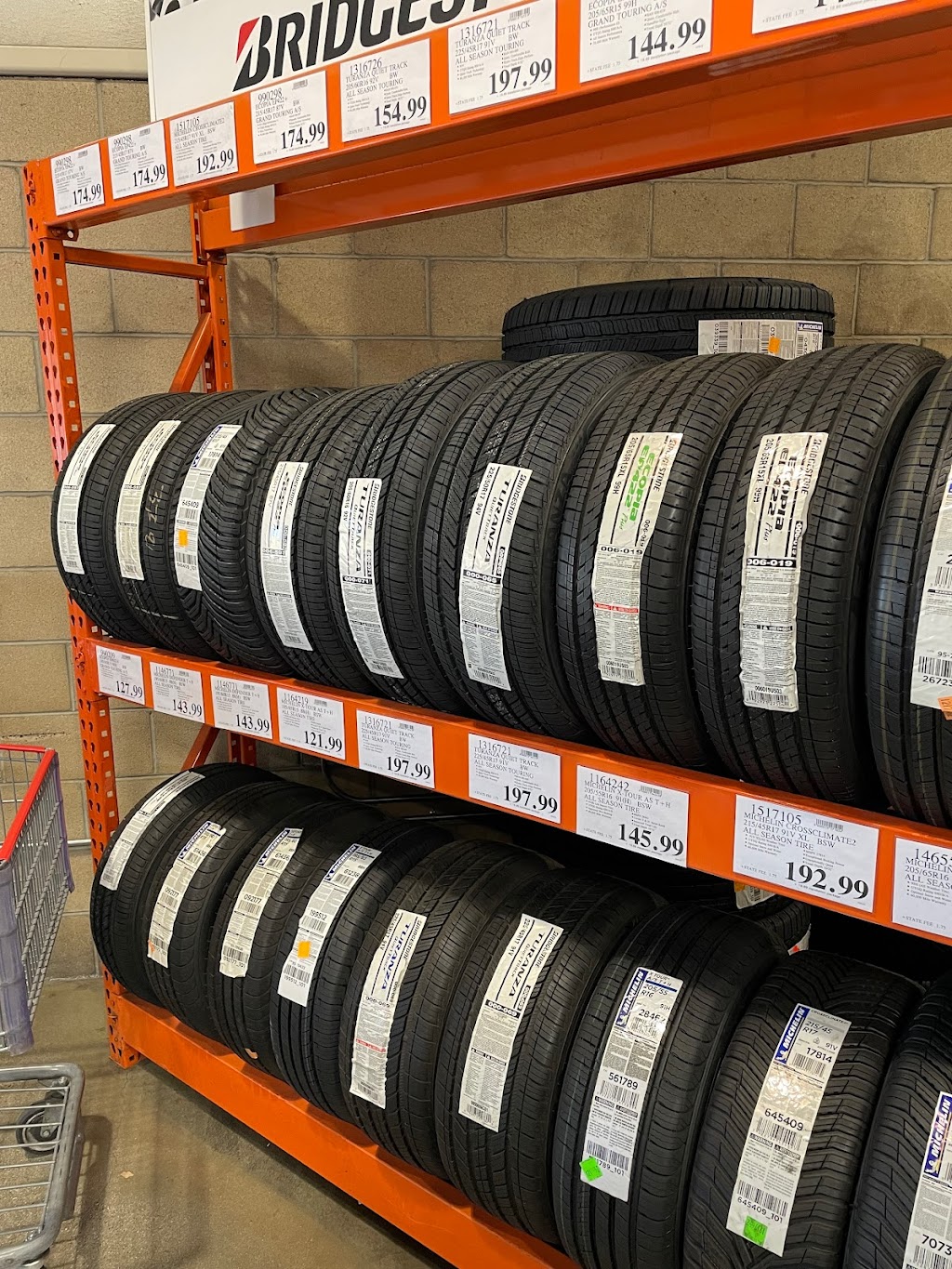 Costco Tire Center | 1051 W Burbank Blvd, Burbank, CA 91506, USA | Phone: (818) 557-3789