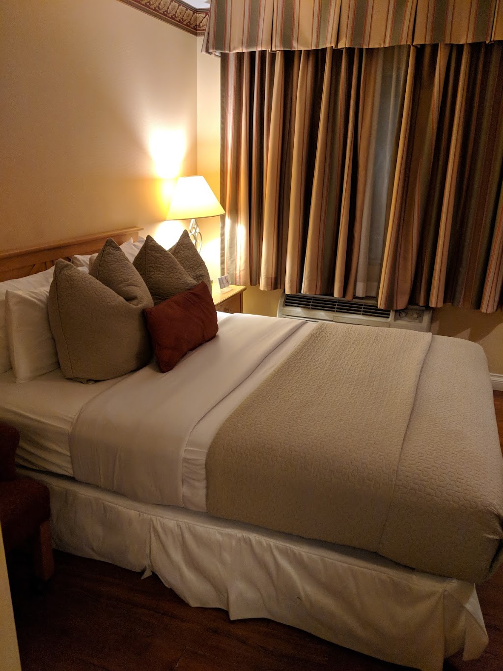Laguna Beach Inn | 2020 S Coast Hwy, Laguna Beach, CA 92651, USA | Phone: (949) 494-5450 Laguna Beach Inn | 2020 S Coast Hwy, Laguna Beach, CA 92651, USA | Phone: (949) 494-5450