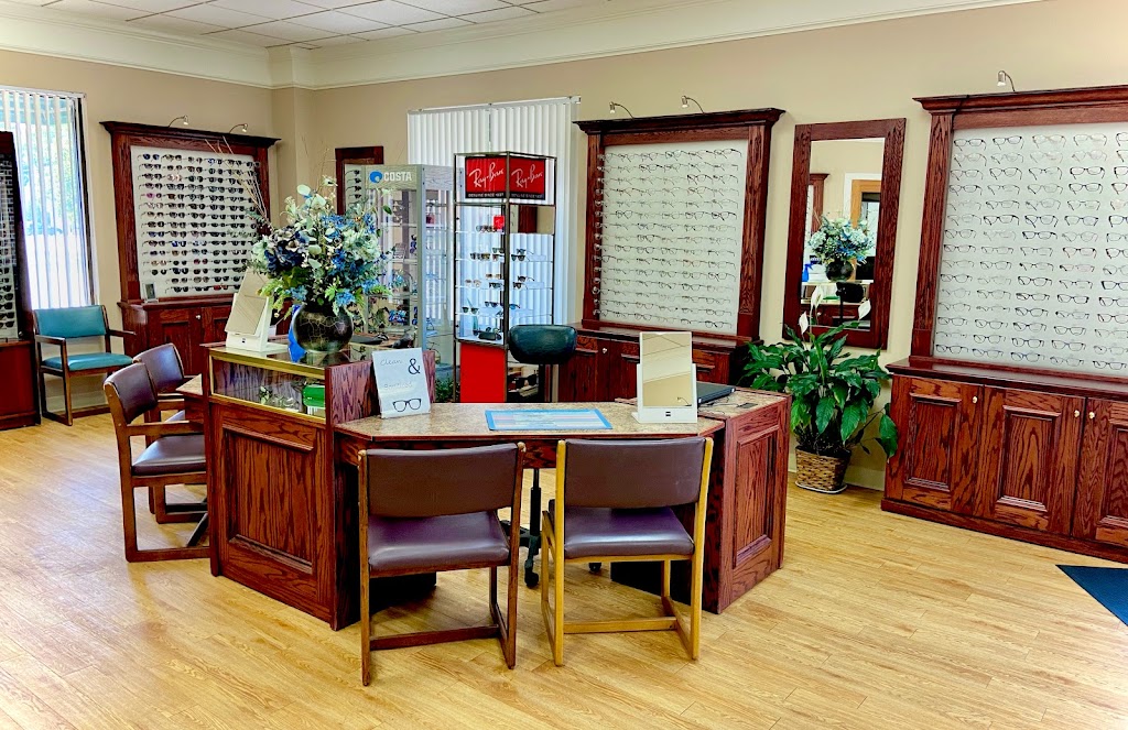 Family Eye Center | 560 Dabney Dr A, Henderson, NC 27536, USA | Phone: (252) 438-6132