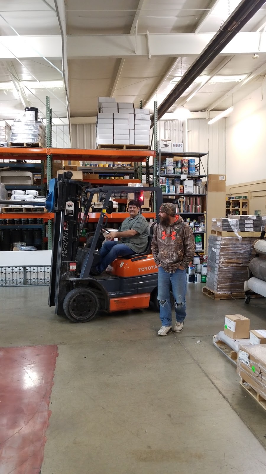 Shelbyville Paint, Flooring & More | 235 E Broadway St, Shelbyville, IN 46176, USA | Phone: (317) 392-4176