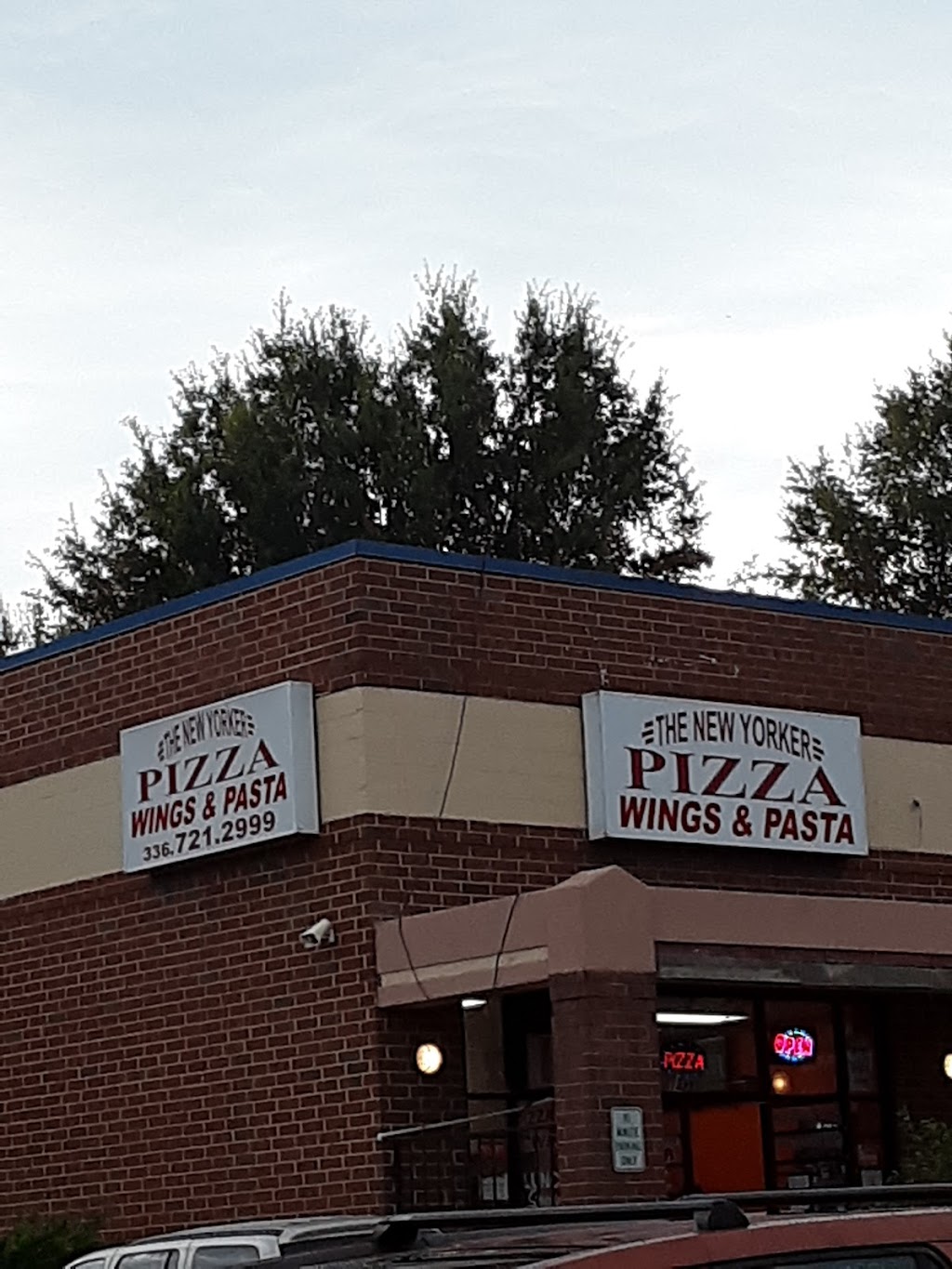 The New Yorker Pizza Wings & Pasta | 1477 New Walkertown Rd, Winston-Salem, NC 27101, USA | Phone: (336) 721-2999