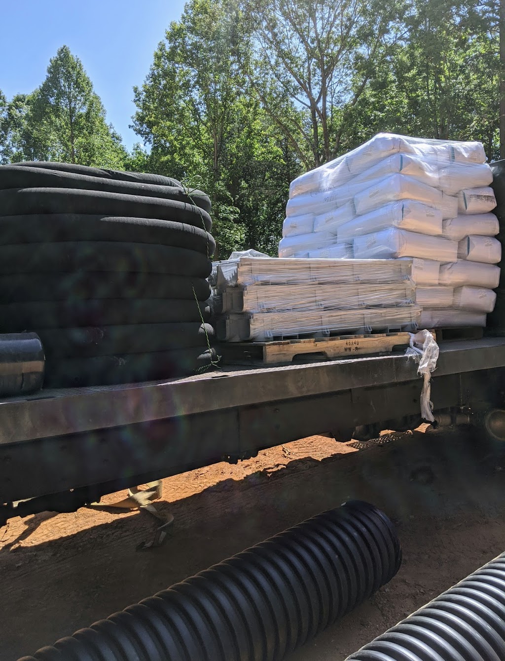 Carroll Construction And Landscape Supply LLC | 2552 Saxapahaw-Bethlehem Church Rd, Graham, NC 27253, USA | Phone: (336) 525-2366