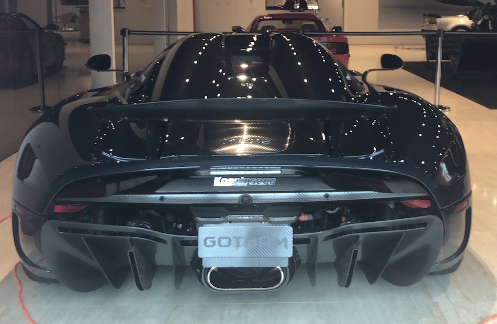 Koenigsegg Chicago | 990 N Shore Dr, Lake Bluff, IL 60044, USA | Phone: (847) 295-6560