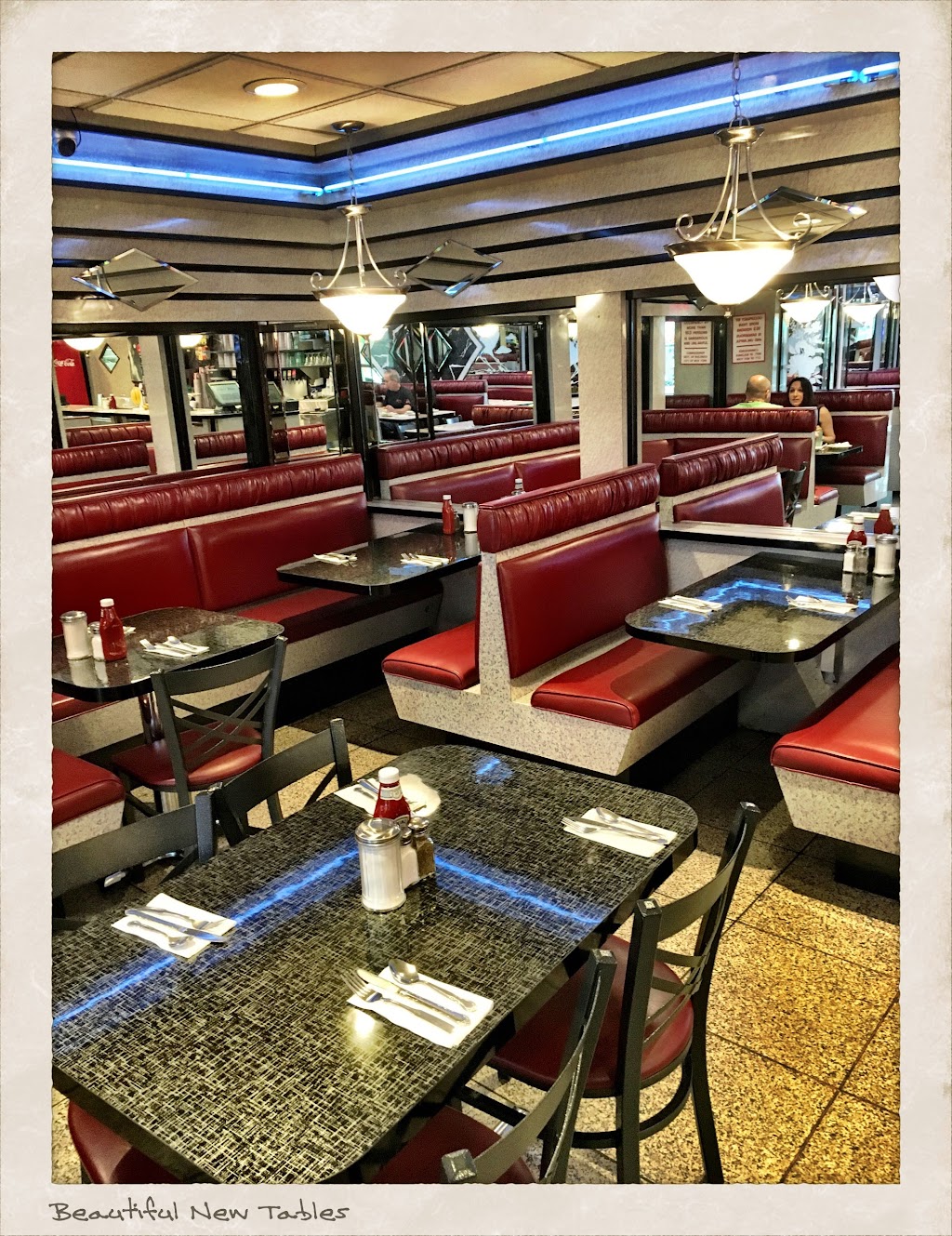 Mikes Olympic Grill Diner | 1637 Forest Ave #2229, Staten Island, NY 10302, USA | Phone: (718) 442-8685