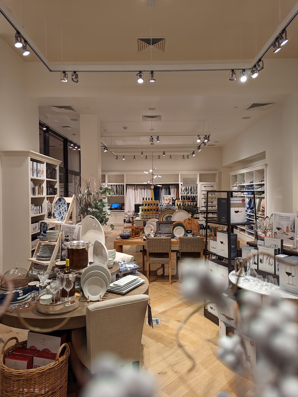 Williams-Sonoma | 3333 Bear St Ste 155, Costa Mesa, CA 92626, USA | Phone: (714) 540-1397