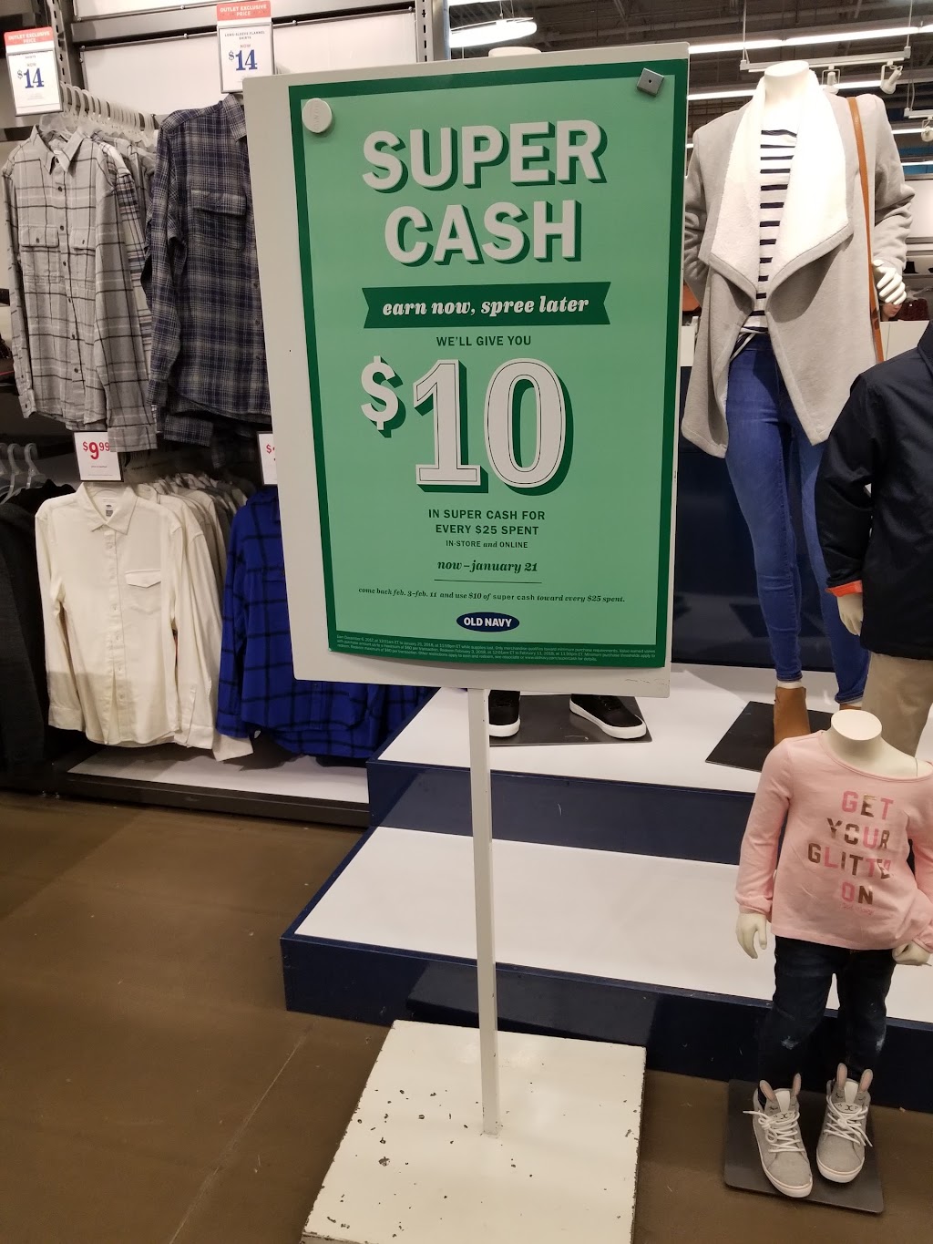 Old Navy Outlet | 139 Opry Mills Dr, Nashville, TN 37214, USA | Phone: (615) 678-0778