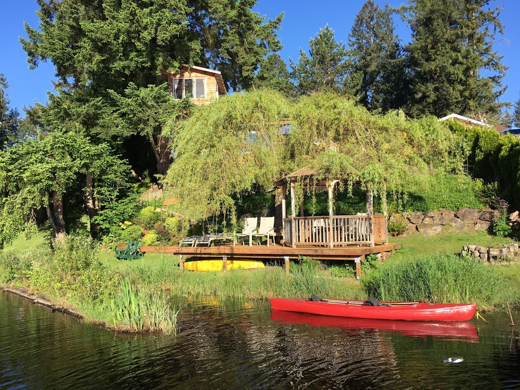 Cottage Lake Bed and Breakfast | 17324 185th Ave NE, Woodinville, WA 98072, USA | Phone: (425) 236-9146