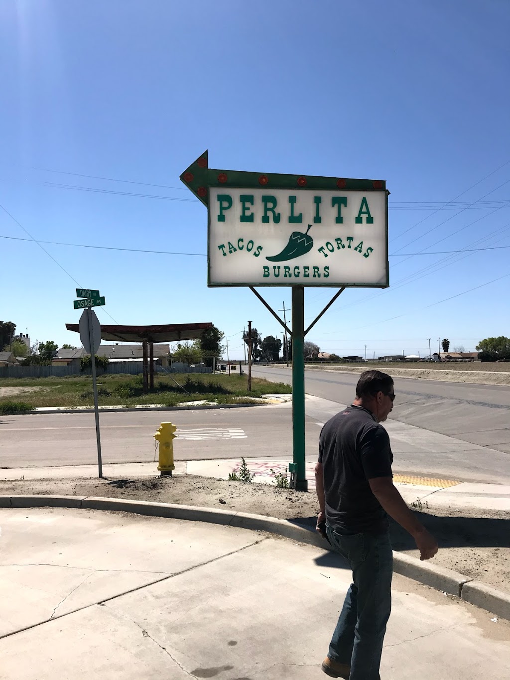 La Perlita Restaurant | 2045 Dairy Ave, Corcoran, CA 93212, USA | Phone: (559) 762-1934