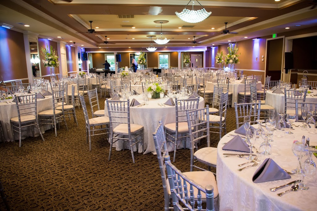 White Hawk Country Club | 1001 White Hawk Dr, Crown Point, IN 46307, USA | Phone: (219) 661-1300
