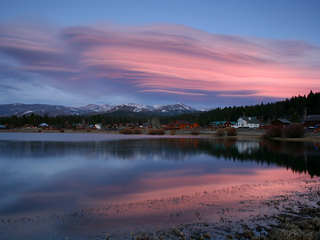 Glenshire General Store | 10095 Dorchester Dr A, Truckee, CA 96161, USA | Phone: (530) 587-1819