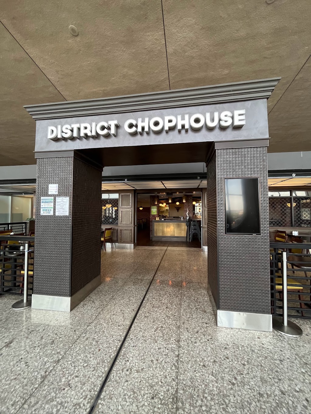 District Chophouse | 1 Saarinen Cir, Dulles, VA 20166, USA | Phone: (703) 972-7178