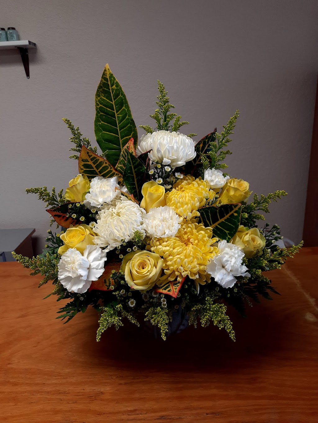 Blossom Bokay Florist | 2308 California St, Deltona, FL 32738, USA | Phone: (386) 574-0005