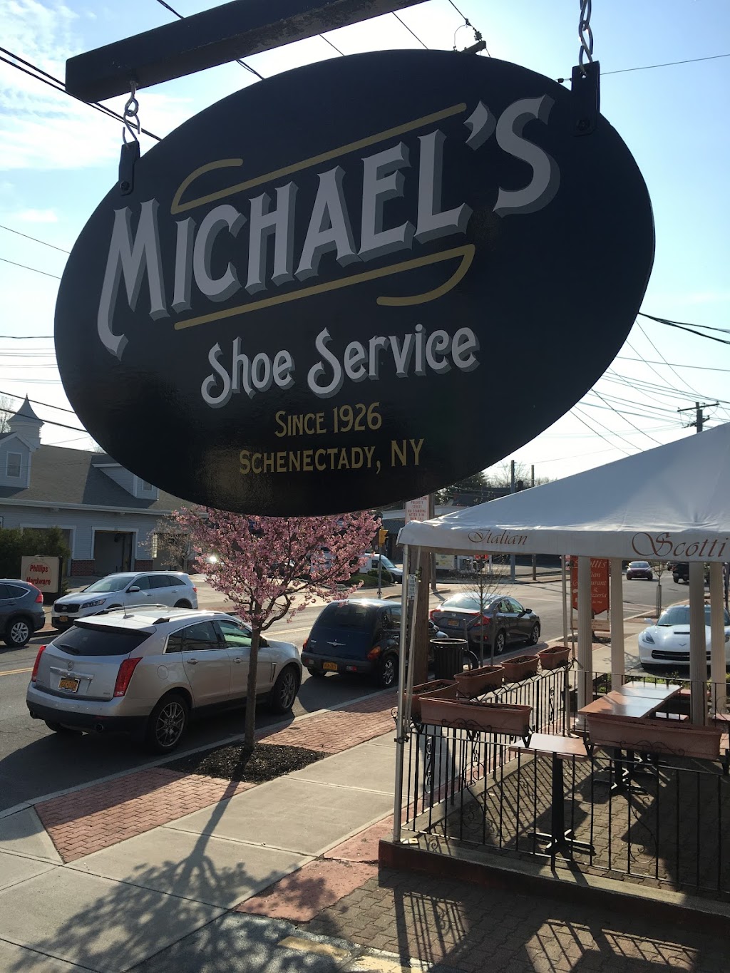 Michaels Shoe Service | 1728 Union St, Schenectady, NY 12309, USA | Phone: (518) 372-7963