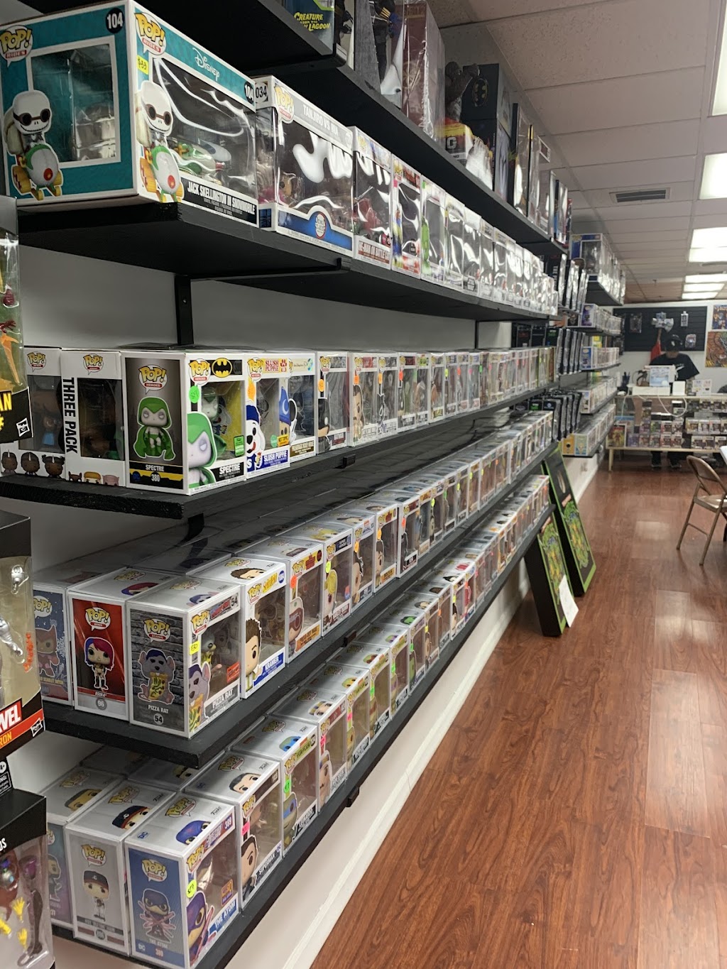 Midwest Collectibles LLC | 320 N Independence Blvd Suite A, Romeoville, IL 60446, USA | Phone: (815) 222-0126