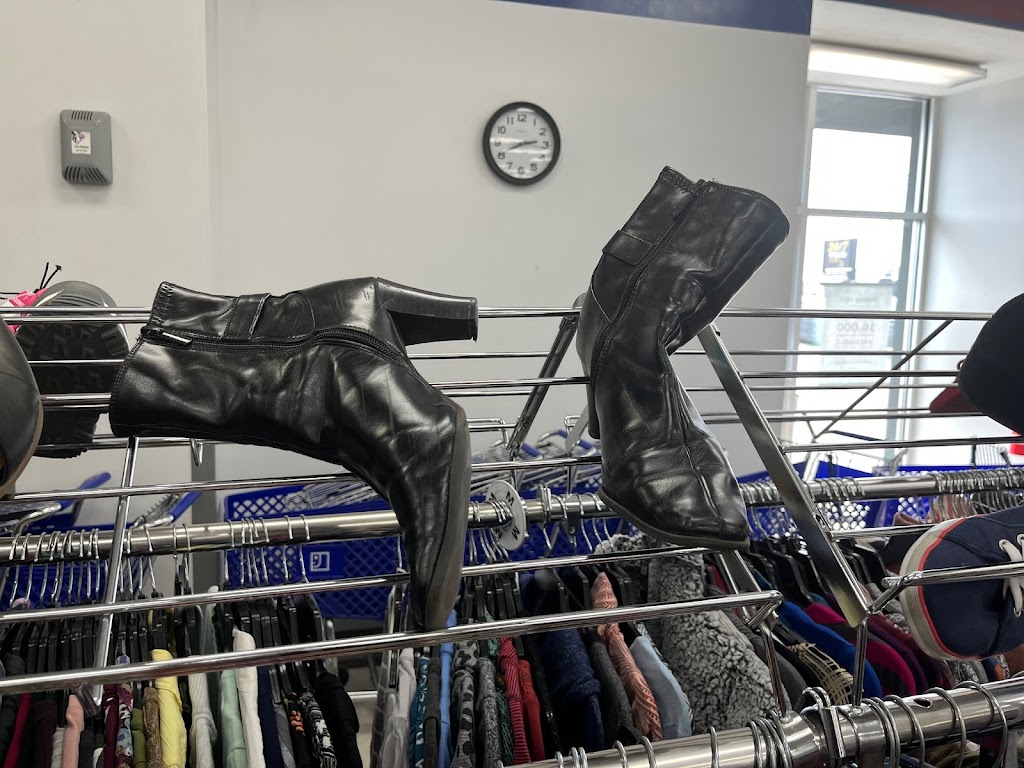 Goodwill Wintersville | 103 Main St, Wintersville, OH 43953, USA | Phone: (740) 264-6000