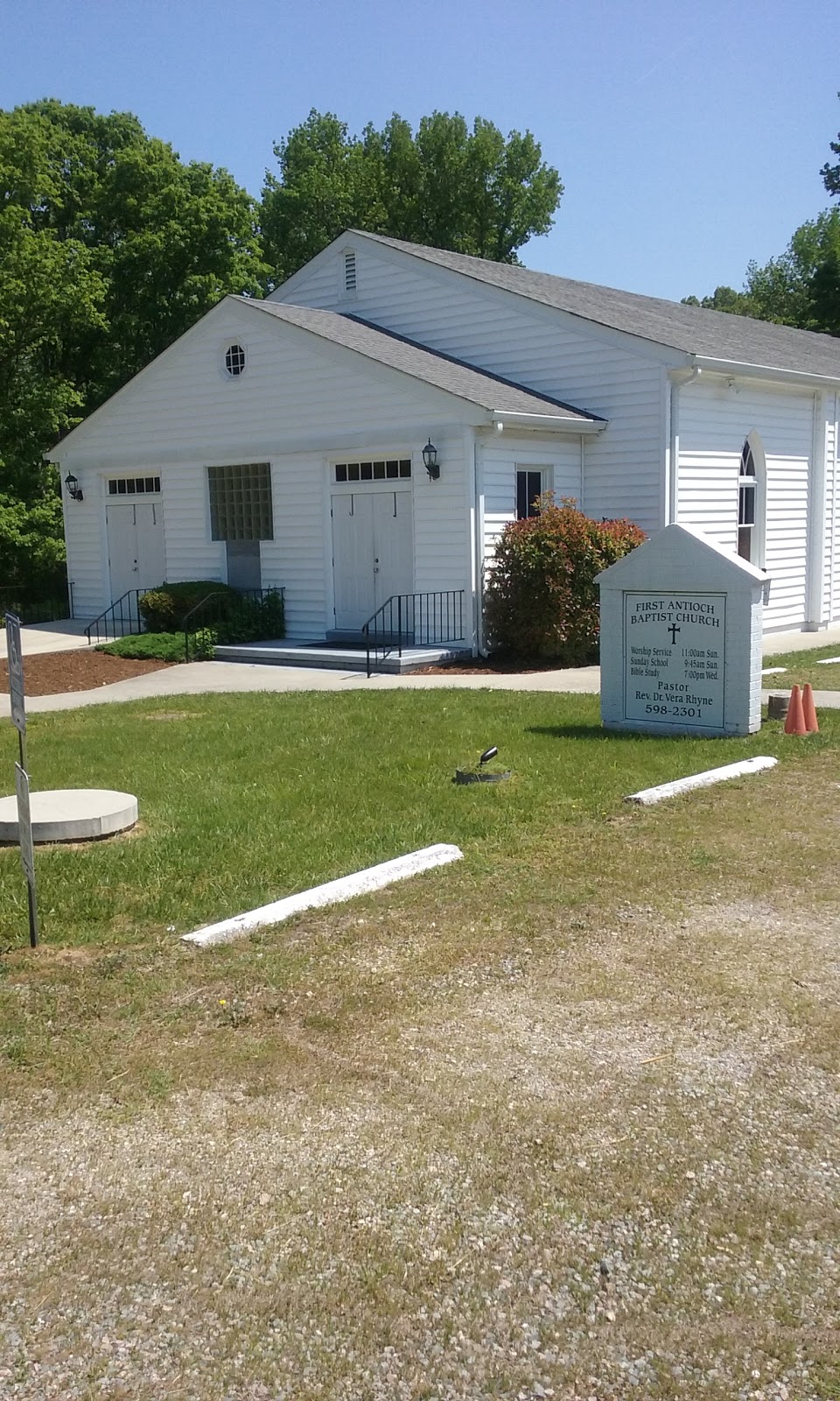 First Antioch Baptist Church | 3920 Maidens Rd, Powhatan, VA 23139, USA | Phone: (804) 598-2301