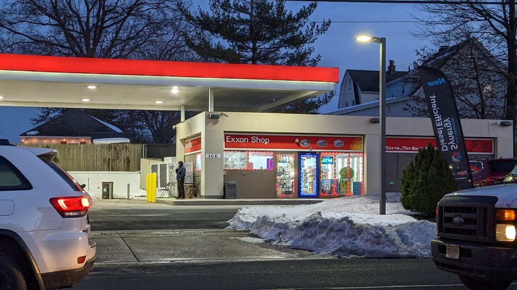 Exxon | 9 W St Georges Ave, Linden, NJ 07036 | Phone: (908) 486-1127