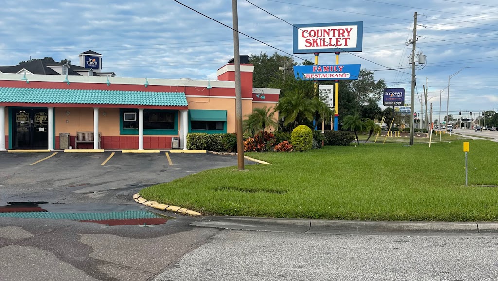 Country Skillet Restaurant | 2839 Roosevelt Blvd, Clearwater, FL 33760, USA | Phone: (727) 539-1428