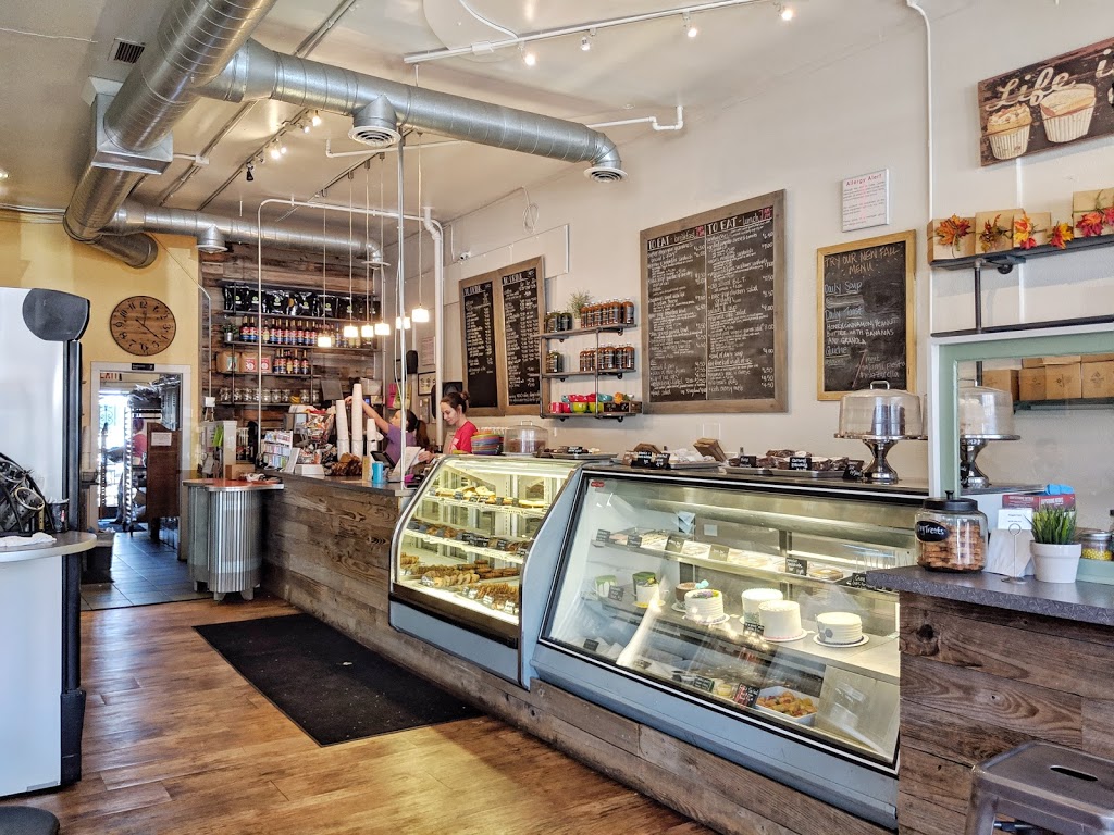 Cake Crumbs Bakery & Cafe | 2216 Kearney St, Denver, CO 80207, USA | Phone: (303) 861-4912