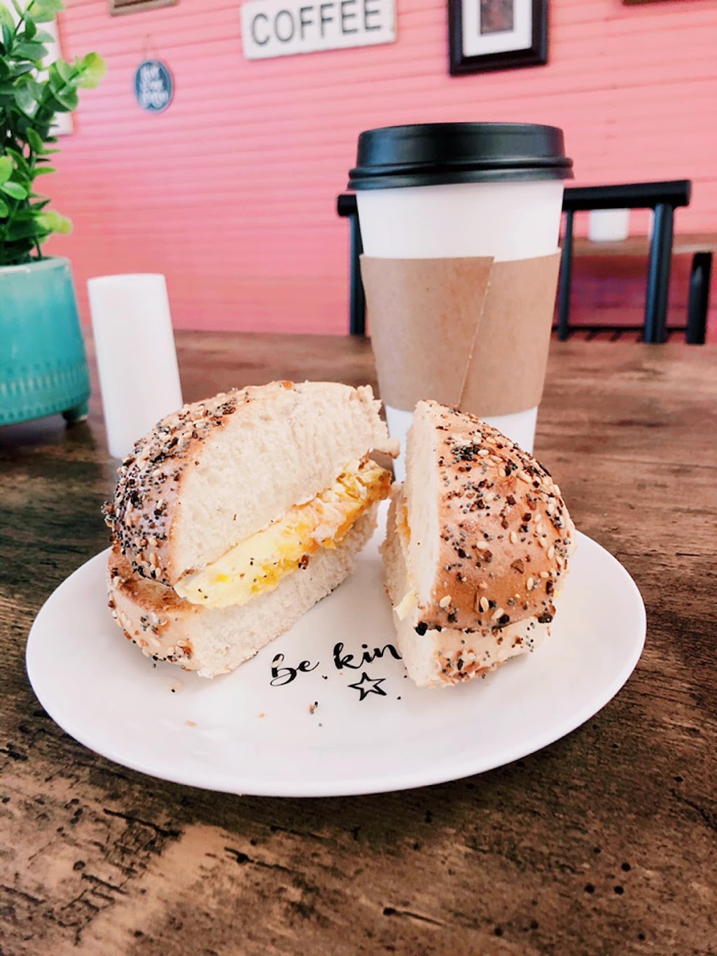 Dreamer Bagel Café | 145 Sideview Rd, Gallatin, TN 37066 | Phone: (615) 461-8356