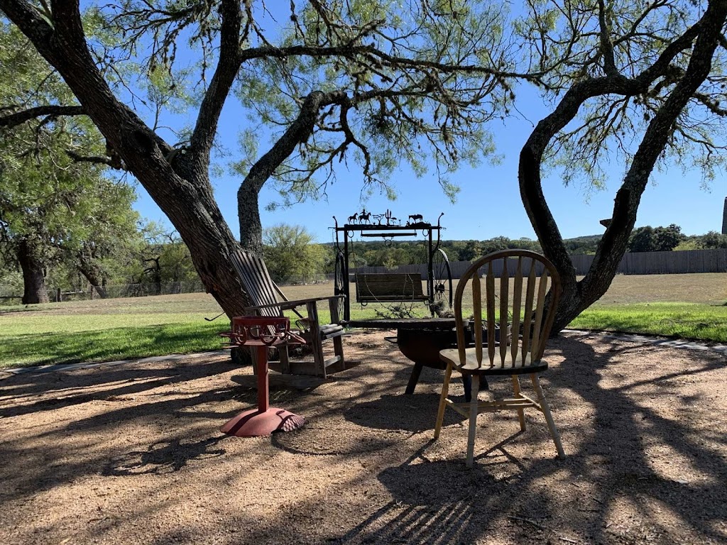 San Geronimo Creek Vacation Home | 14720 Haby Ln, Helotes, TX 78023, USA | Phone: (830) 850-9011