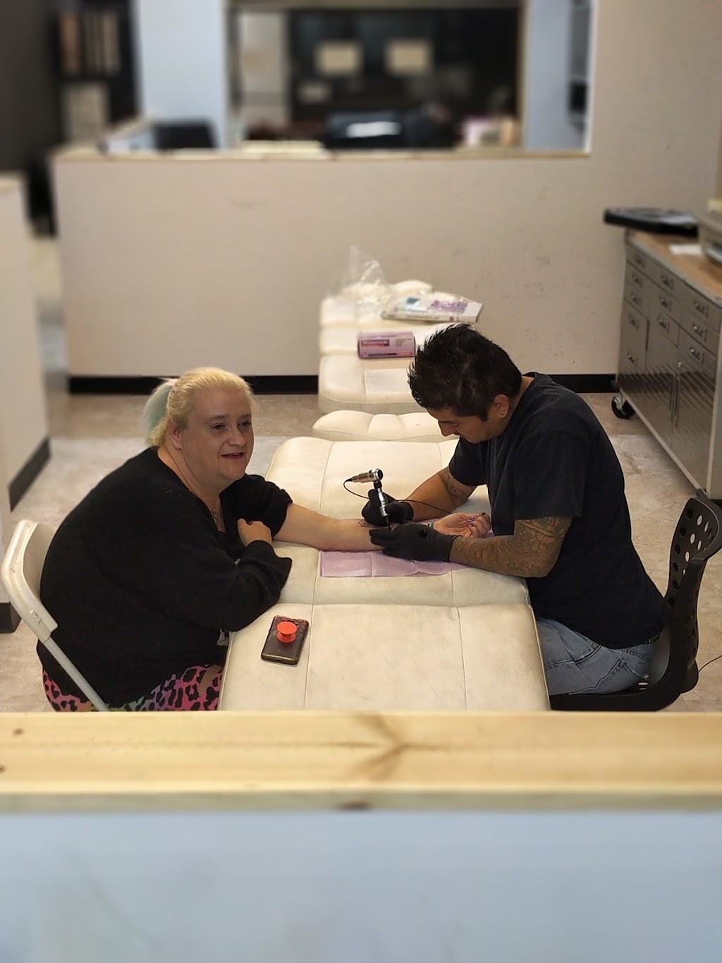 LampLighter Tattoo and Piercing | 2400 Meacham Blvd Suite 126, Fort Worth, TX 76106, USA | Phone: (817) 367-9585