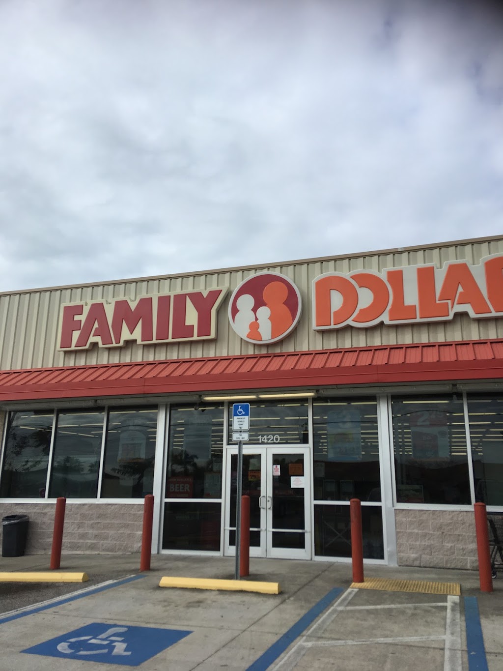 Family Dollar | 1420 Main St, Dunedin, FL 34698, USA | Phone: (727) 373-1369