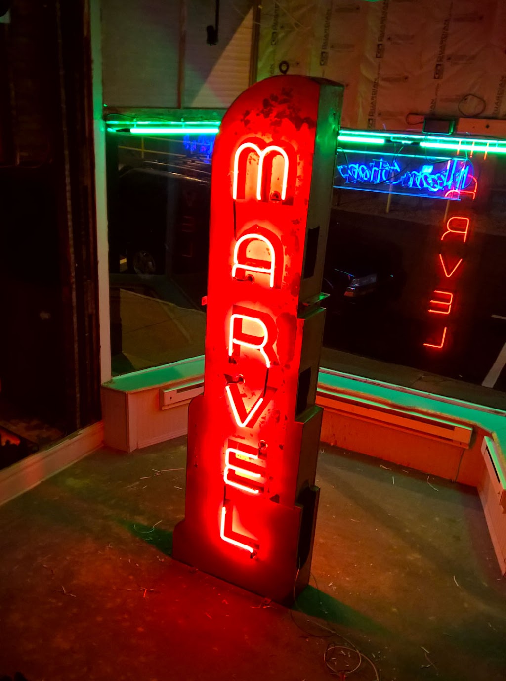 Evrglo Neon Signs | 110 E Wood St, Hillsboro, IL 62049, USA | Phone: (217) 532-5000