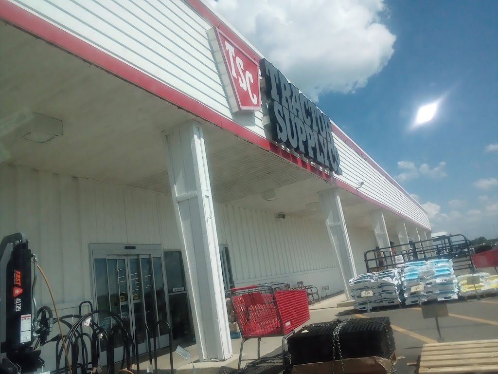 Tractor Supply Co. | 3700 Claypool St NW, Carroll, OH 43112, USA | Phone: (740) 654-1496