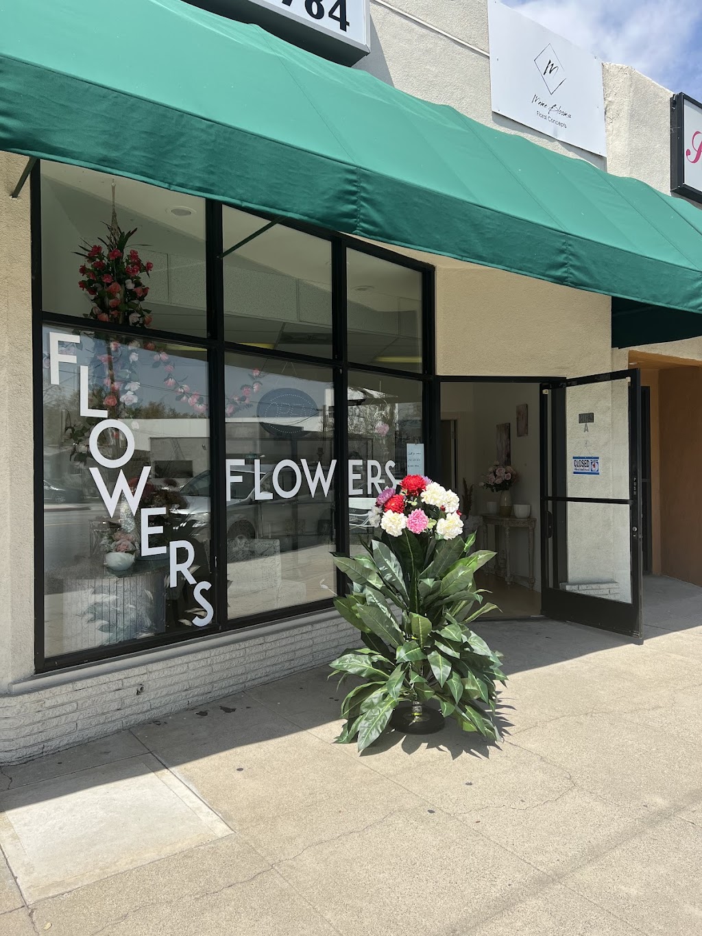 Meme Blooms Floral Concepts | 352 W Alameda Ave, Burbank, CA 91506, USA | Phone: (747) 677-4244